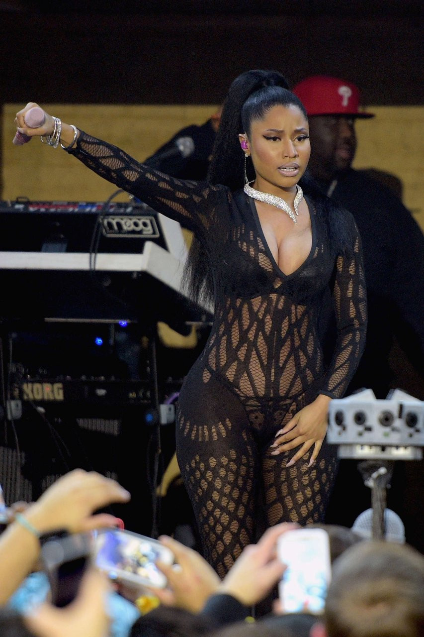 Nicki Minaj Sexy Clothing