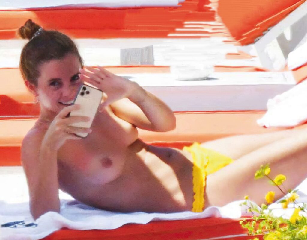 Emma Watson Nude Leaked Photos