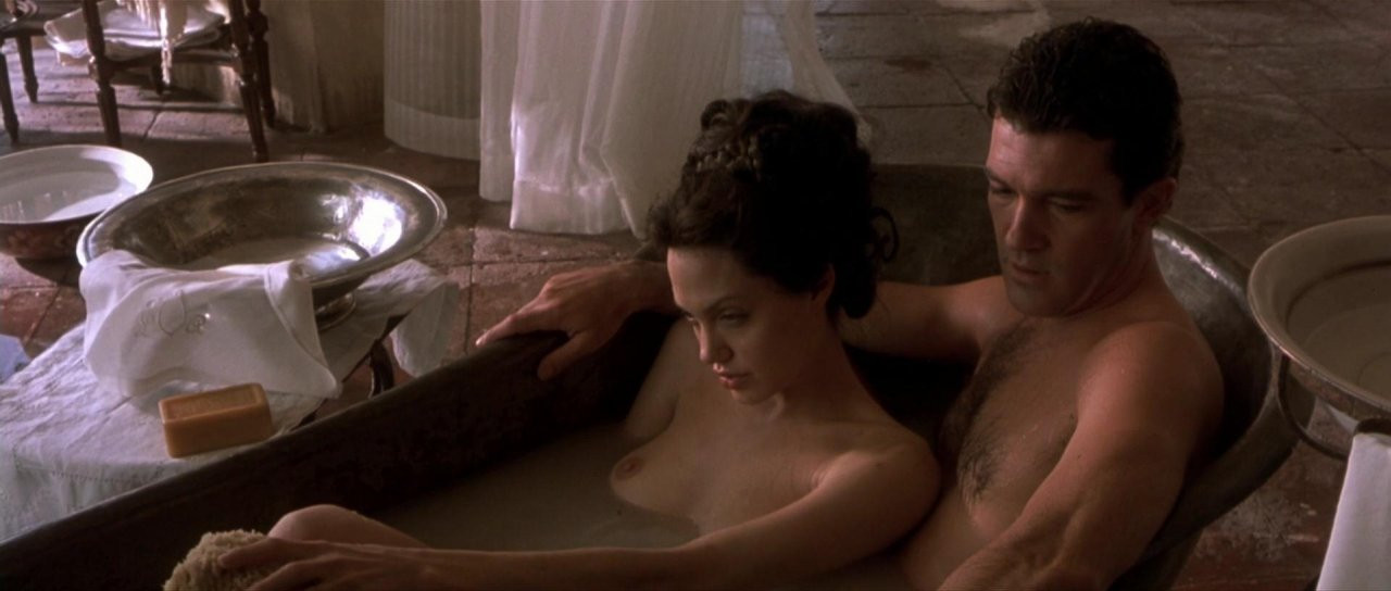 Angelina Jolie Naked Photos