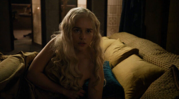 Emilia Clarke photo