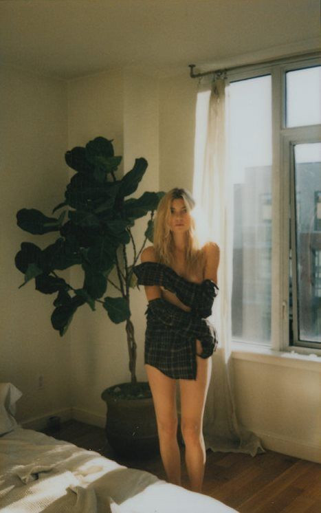 Farah Holt photo